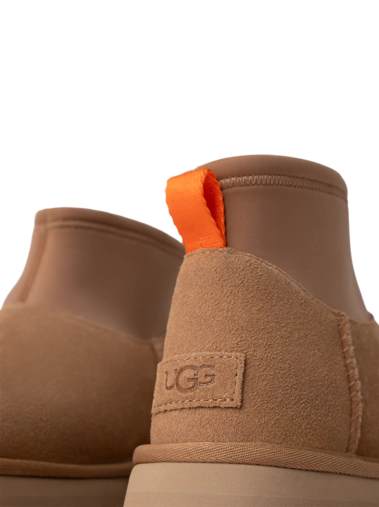 UGG W CLASSIC MINI DIPPER 1168170 CHE