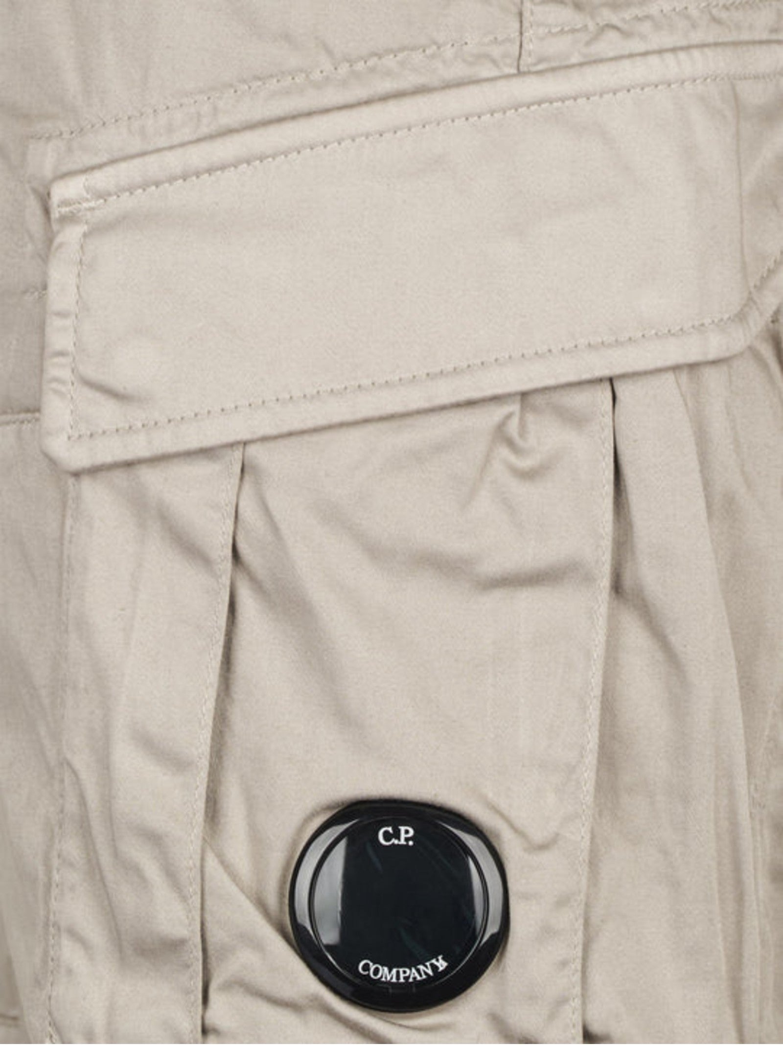 C.P. COMPANY BERMUDA IN SATIN STRETCH 20CMBE746A005694G 904 